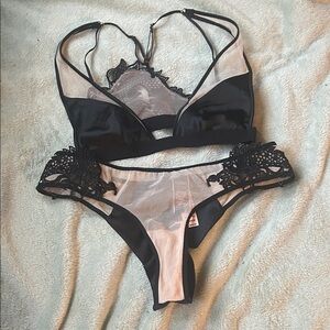 Victoria's Secret Black and Cream Lace Bra Set